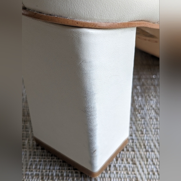 ALDO off White Leather Square Toe Side Zip Block Heel Ankle Boots Size 8.5 - Picture 8 of 8